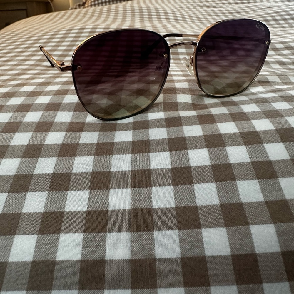 Quay Australia Purple Gradient Rimless Sunglasses - Picture 5 of 5